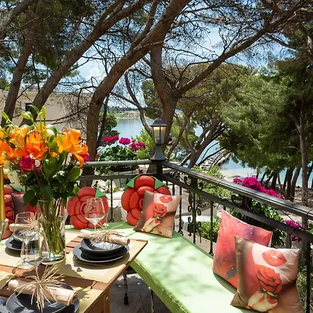 Beachfront Romy With Sauna アパート